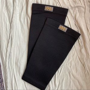 NWT EXO Knee Sleeves - M